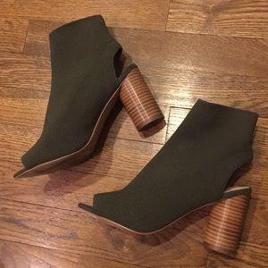 Steve Madden “Sunnie” Peep Toe Booties